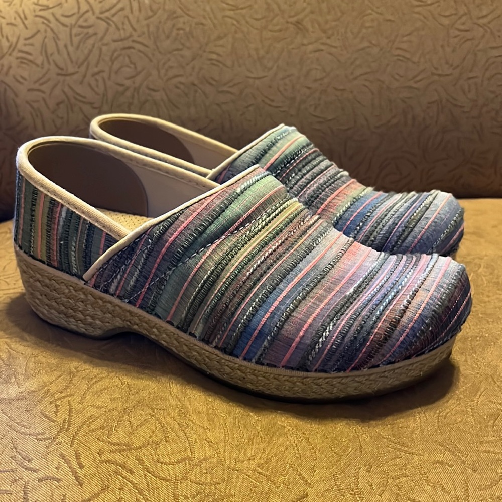 Dansko pro clog